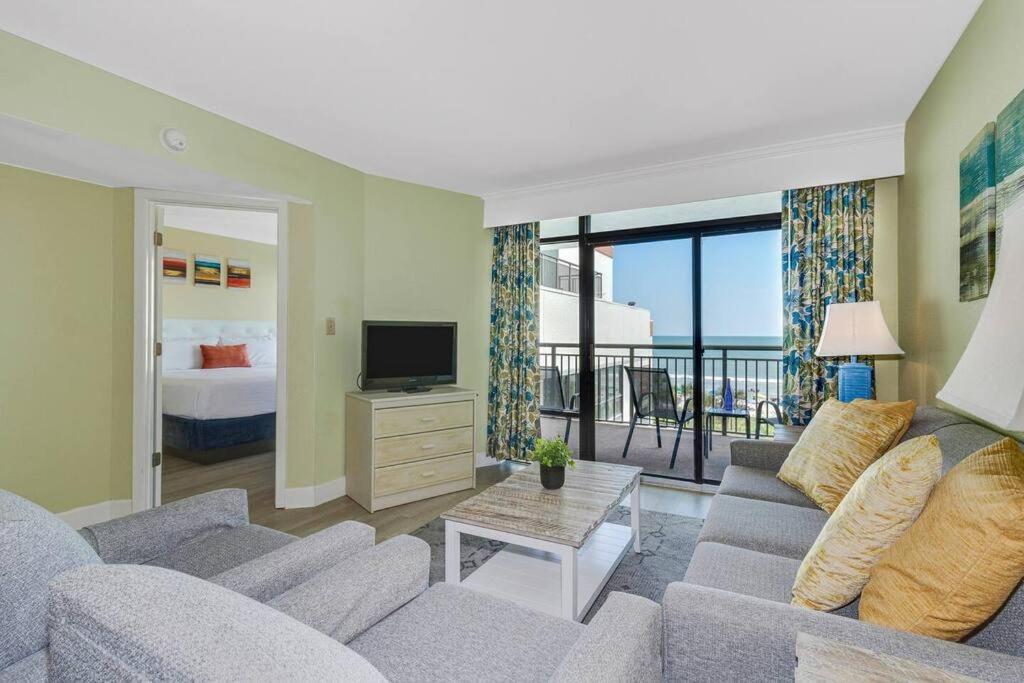 Breathtaking Oceanfront Suite Grand Cayman 451 شاطئ ميرتل المظهر الخارجي الصورة