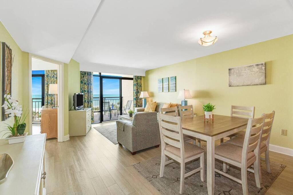 Breathtaking Oceanfront Suite Grand Cayman 451 شاطئ ميرتل المظهر الخارجي الصورة