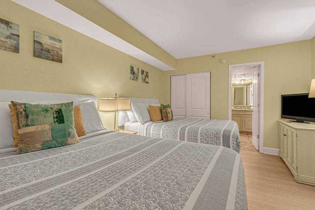 Breathtaking Oceanfront Suite Grand Cayman 451 شاطئ ميرتل المظهر الخارجي الصورة