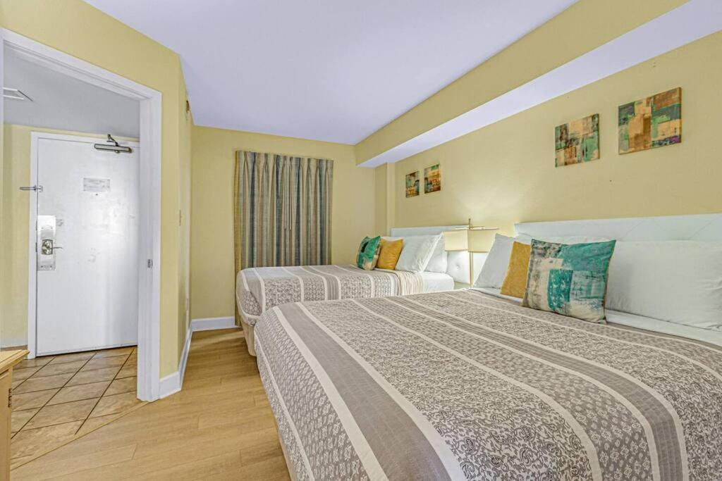 Breathtaking Oceanfront Suite Grand Cayman 451 شاطئ ميرتل المظهر الخارجي الصورة