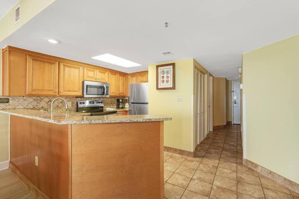 Breathtaking Oceanfront Suite Grand Cayman 451 شاطئ ميرتل المظهر الخارجي الصورة
